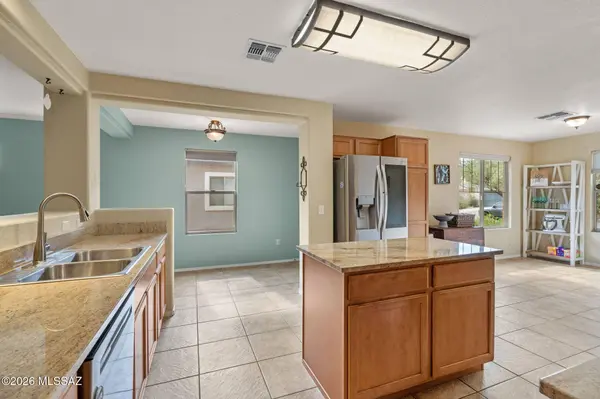 11389 W Massey Dr, Marana, AZ 85653