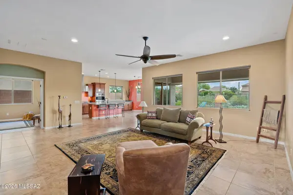 12364 N Pathfinder Dr, Marana, AZ 85658