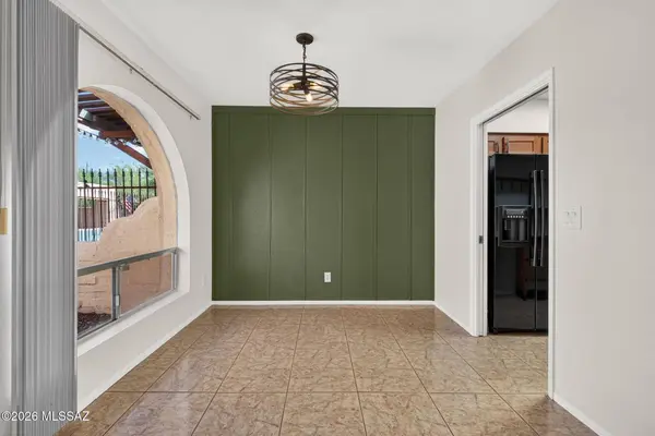 5172 N Pueblo Villas Dr, Tucson, AZ 85704
