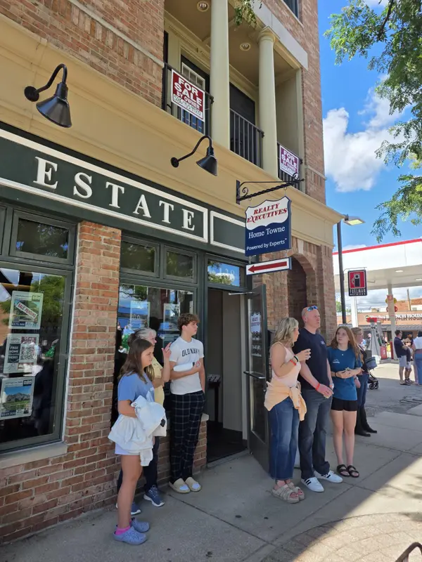 feature image of Find Your Next Home in Romeo, Michigan: Explore All Available Homes and Condos