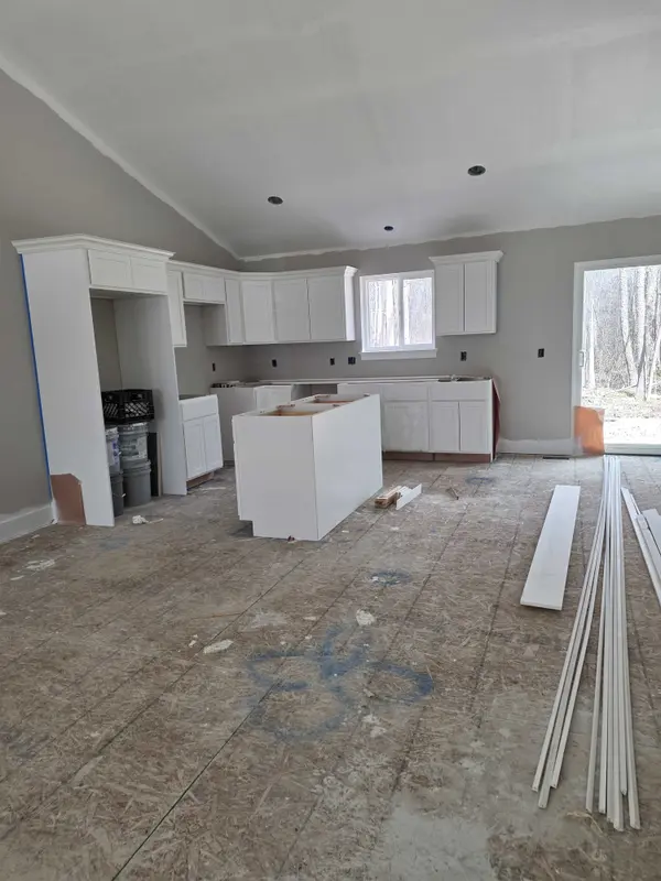 4251 Janice Ct, Fort Gratiot, MI 48059-3779