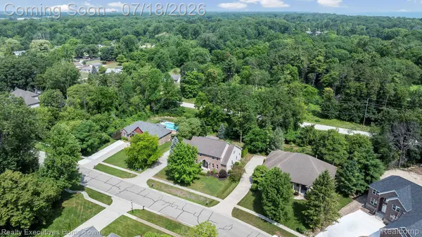 3276 Shorewood AVE, Fort Gratiot Charter Township, MI 48059