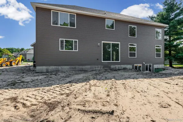 3258 Shorewood AVE, Fort Gratiot Charter Township, MI 48059