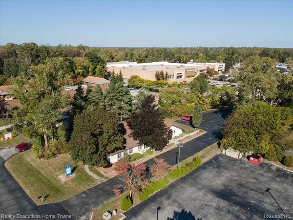 3024 Commerce DR, Fort Gratiot Charter Township, MI 48059