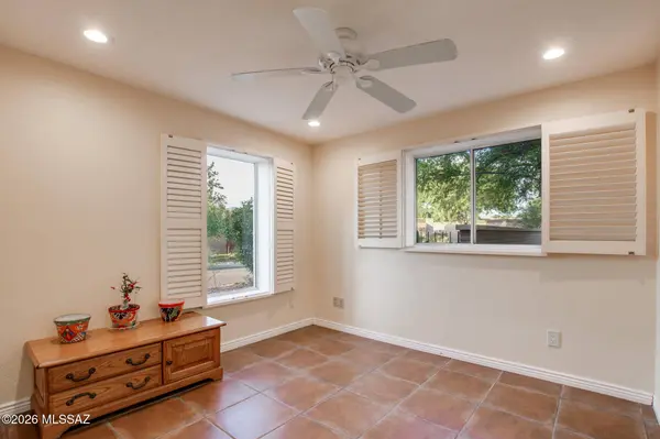 8972 E Linden St, Tucson, AZ 85715