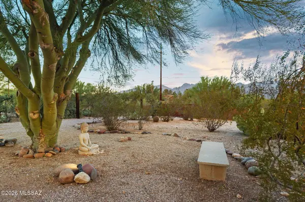 9420 E Sierra St, Tucson, AZ 85710