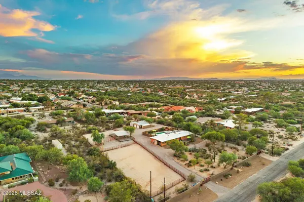 9420 E Sierra St, Tucson, AZ 85710