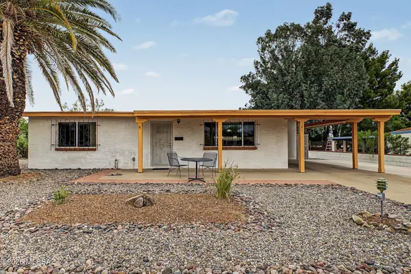 141 E El Naranjo, Green Valley, AZ 85614