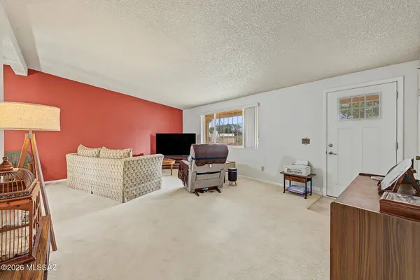 141 E El Naranjo, Green Valley, AZ 85614