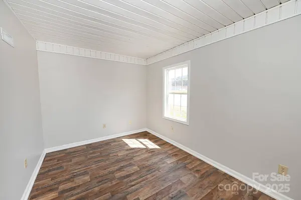 1412 Cliffside PL SE, Lenoir, NC 28645