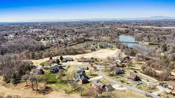 2 Honeysuckle WAY, Granite Falls, NC 28630