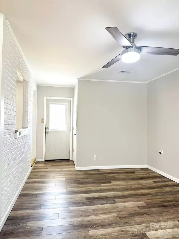 3157 28th ST NE, Hickory, NC 28601