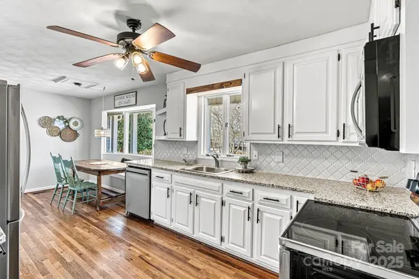 1140 Knollwood DR, Claremont, NC 28610