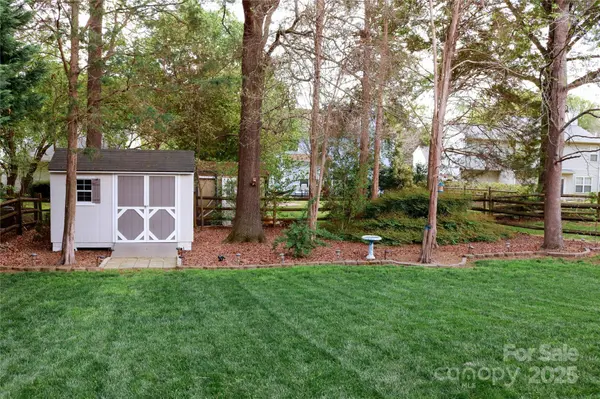 14308 Carolina Forest CT, Charlotte, NC 28273