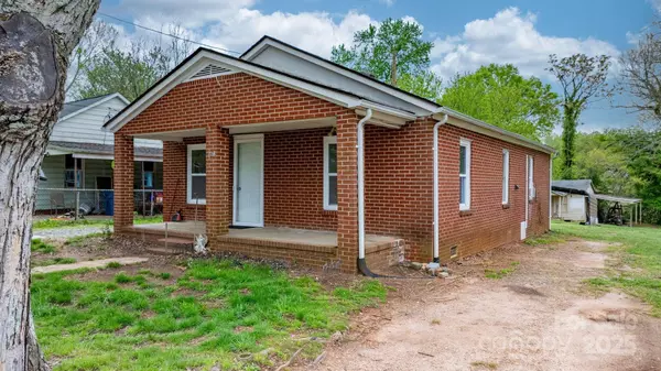 728 21st ST SW, Hickory, NC 28602