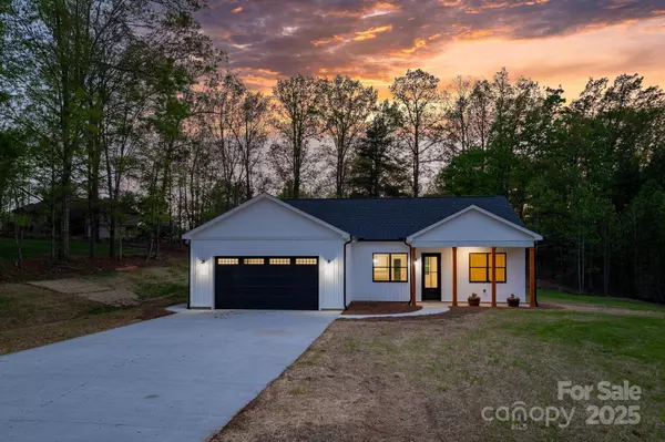 2045 Cordia CIR, Newton, NC 28658