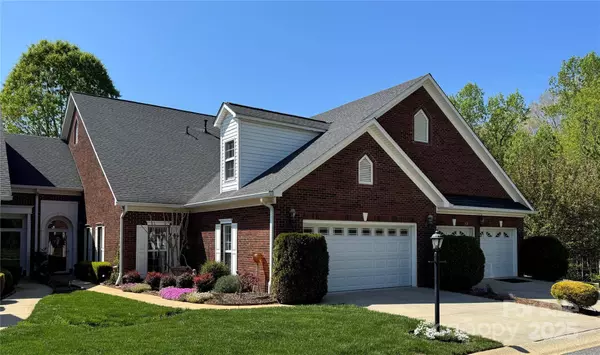 1119 21st AVE NE, Hickory, NC 28601