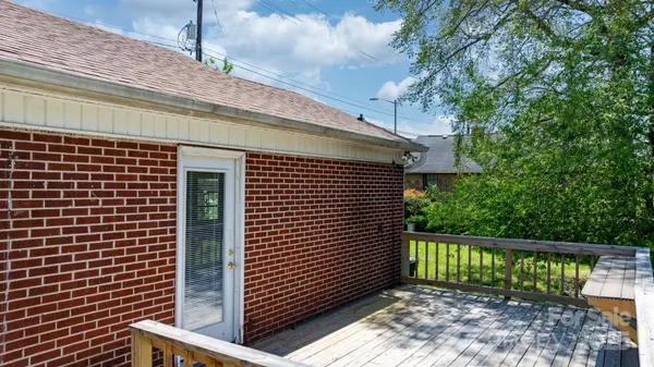 3015 North Center ST NW #6, Hickory, NC 28601