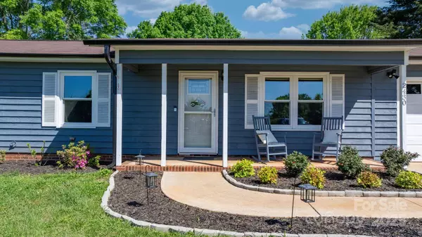 2430 Rocky Ford RD, Newton, NC 28658