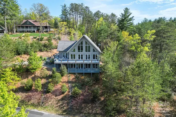 521 Waters Edge DR, Nebo, NC 28761