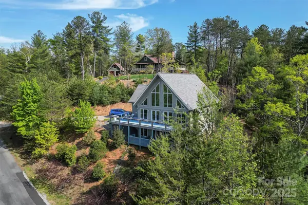 521 Waters Edge DR, Nebo, NC 28761