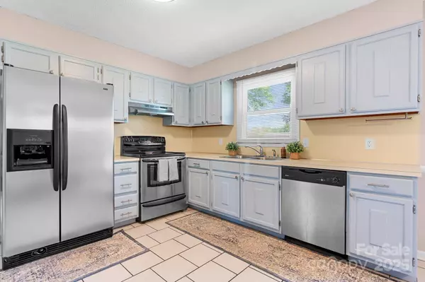 2430 Rocky Ford RD, Newton, NC 28658