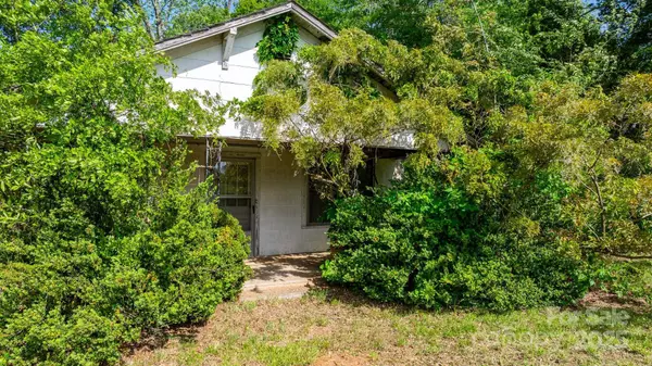 2758 Startown RD, Newton, NC 28601