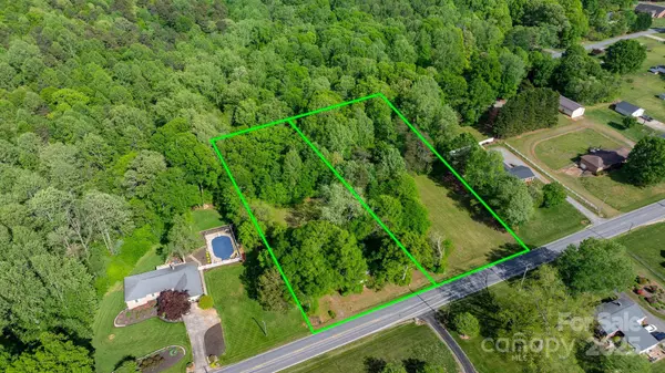 2758 Startown RD, Newton, NC 28601