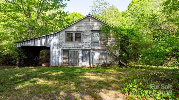 2758 Startown RD, Newton, NC 28601