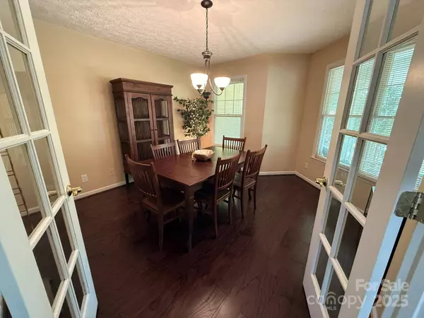 2835 DAV AVE, Morganton, NC 28655