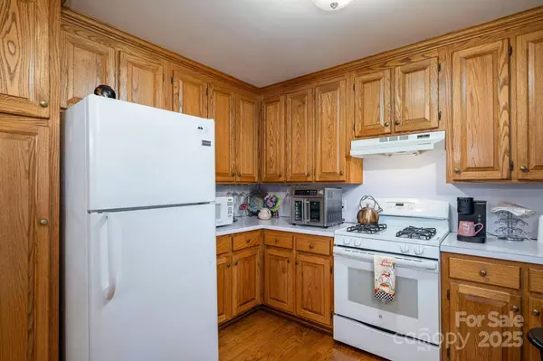 808 6th AVE SW, Conover, NC 28613