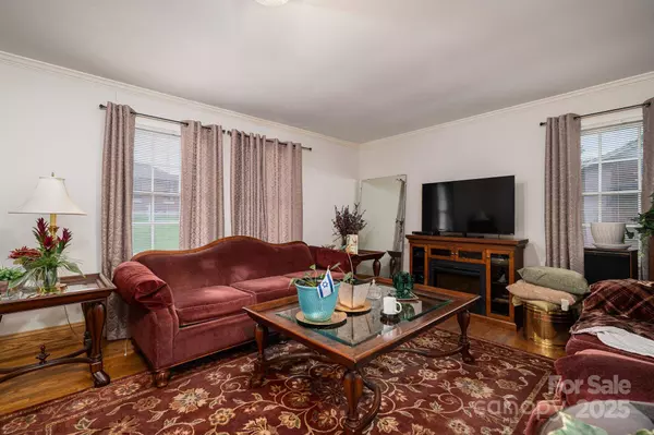 808 6th AVE SW, Conover, NC 28613