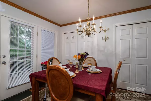 808 6th AVE SW, Conover, NC 28613