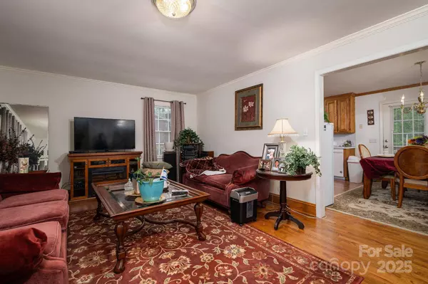 808 6th AVE SW, Conover, NC 28613