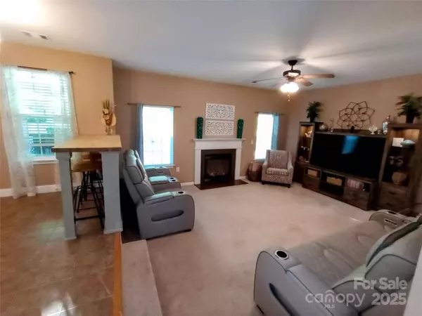 136 Elba DR, Mooresville, NC 28115