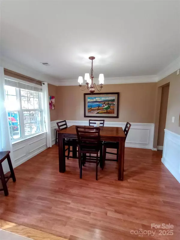 136 Elba DR, Mooresville, NC 28115