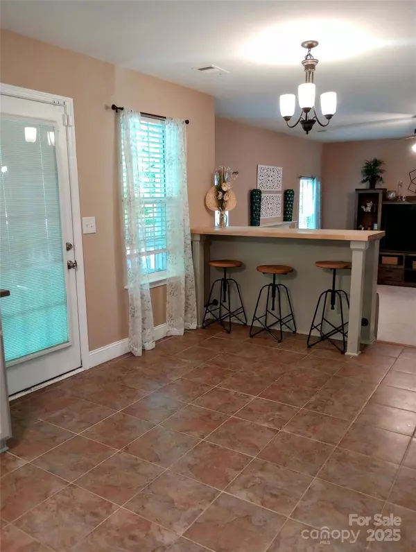 136 Elba DR, Mooresville, NC 28115