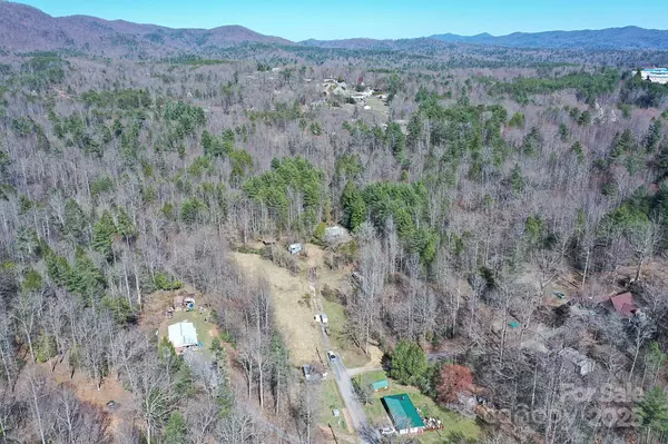 1517 Echo DR, Lenoir, NC 28645