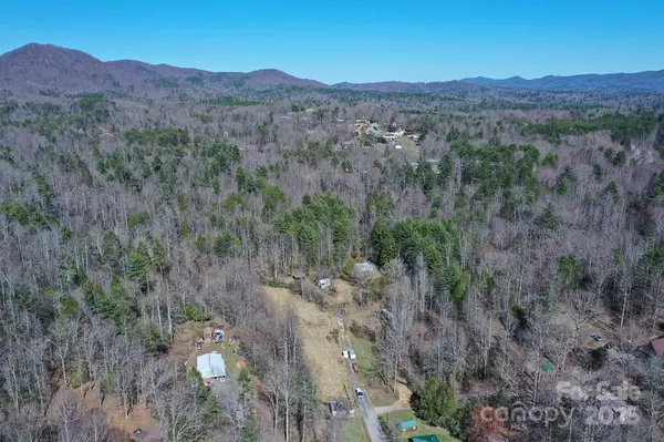 1517 Echo DR, Lenoir, NC 28645