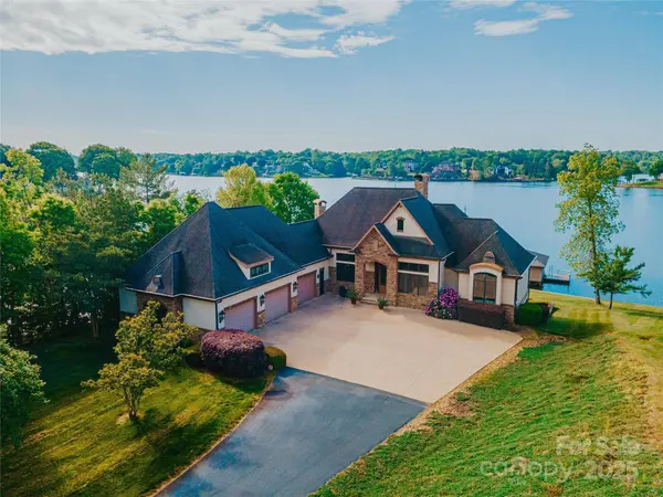 6205 Plantation Pointe DR, Granite Falls, NC 28630