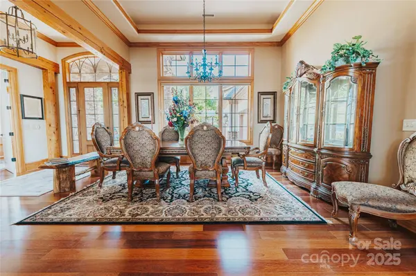 6205 Plantation Pointe DR, Granite Falls, NC 28630