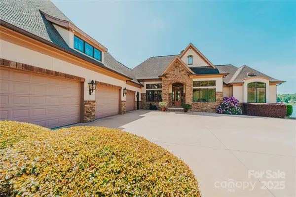 6205 Plantation Pointe DR, Granite Falls, NC 28630