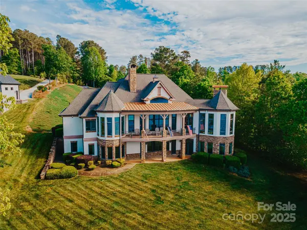 6205 Plantation Pointe DR, Granite Falls, NC 28630
