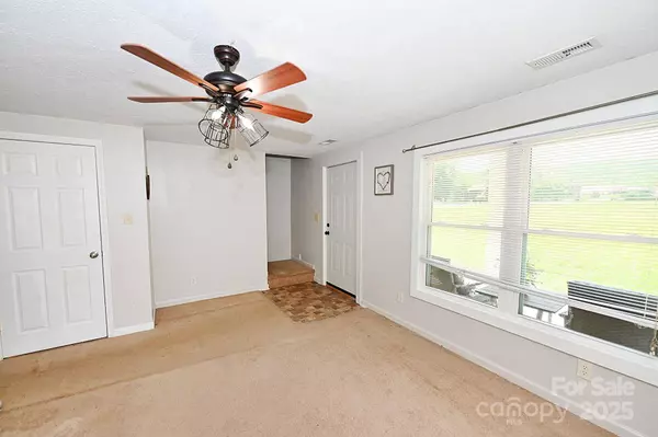 5197 Reese Store AVE, Morganton, NC 28655