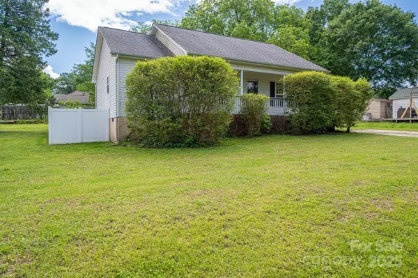 210 Park ST, Bessemer City, NC 28016