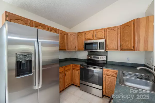 210 Park ST, Bessemer City, NC 28016