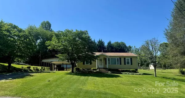 3132 7th AVE SE, Conover, NC 28613