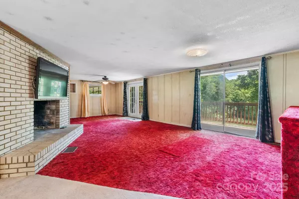 6256 Monford DR, Conover, NC 28613