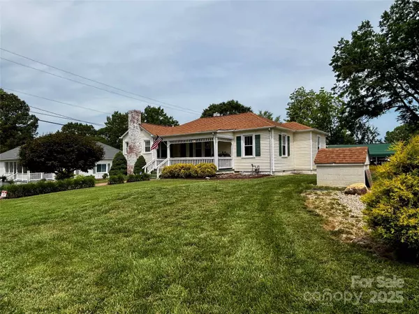 522 W Congress ST, Lincolnton, NC 28092