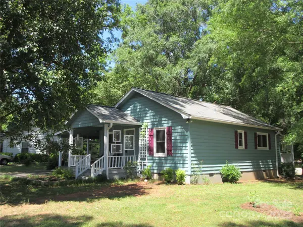 1051 S Brady AVE, Newton, NC 28658